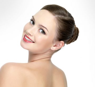 6 Ways To Naturally Whiten Your Teeth