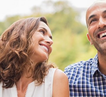 Studies Show Whiter Teeth Lead to Success in Both Work & Love
